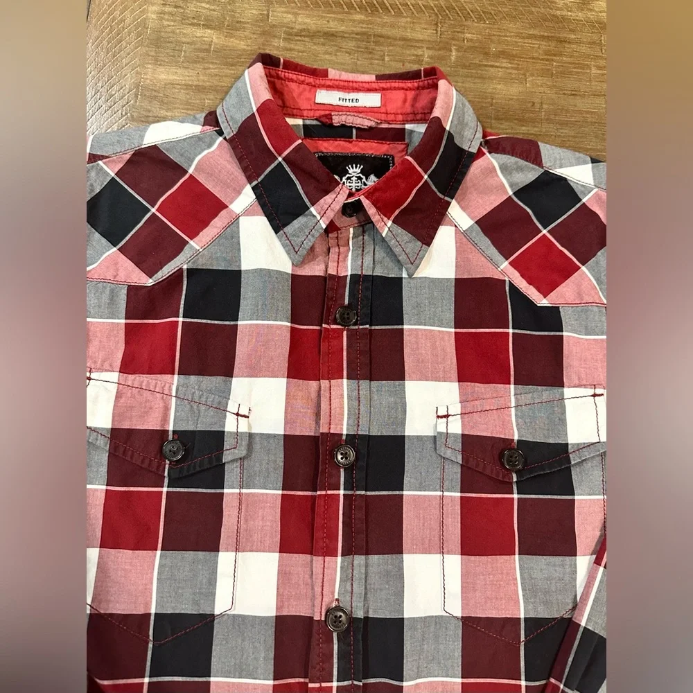 Express Men's Maroon/ White Plaid Button Up Fitted Shirt Size M Front Pockets - Picture 6 of 16